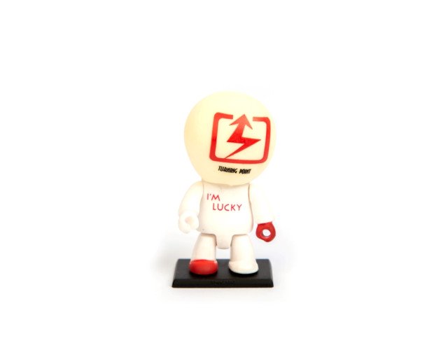 Сувенир Turning Point Lucky Doll 67мм белый