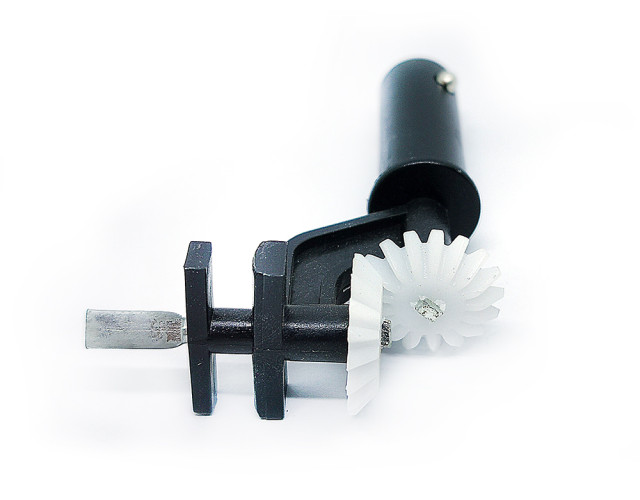 Поворотный механизм для настольного хоккея