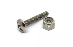 Болт с гайкой для крепления футболистов 16мм 