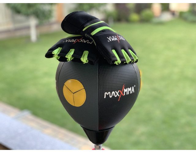 Груша для бокса скоростная напольная водоналивная с перчатками MAXXMMA RAB02-A