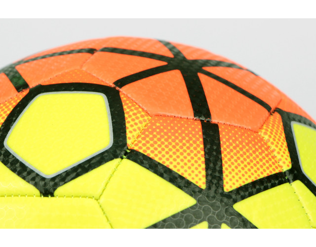 Футбольный мяч Artmann Flash NP1