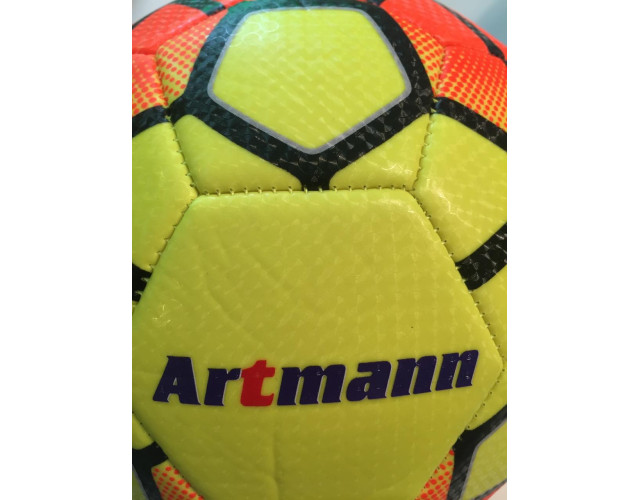 Футбольний м'яч Artmann Flash NP1